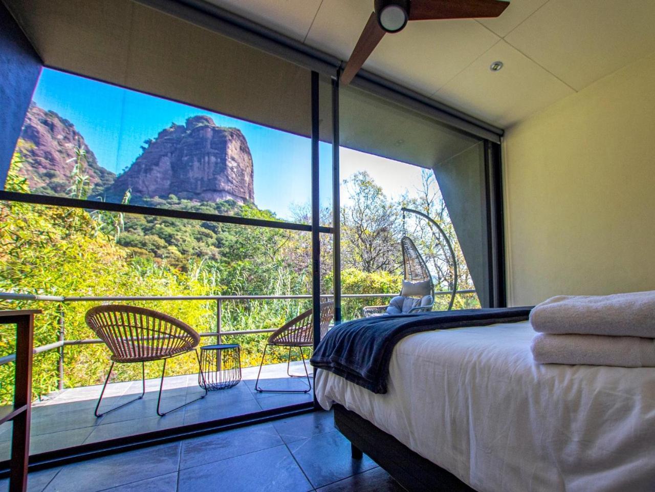 Bajo La Montana Otel Tepoztlán Dış mekan fotoğraf